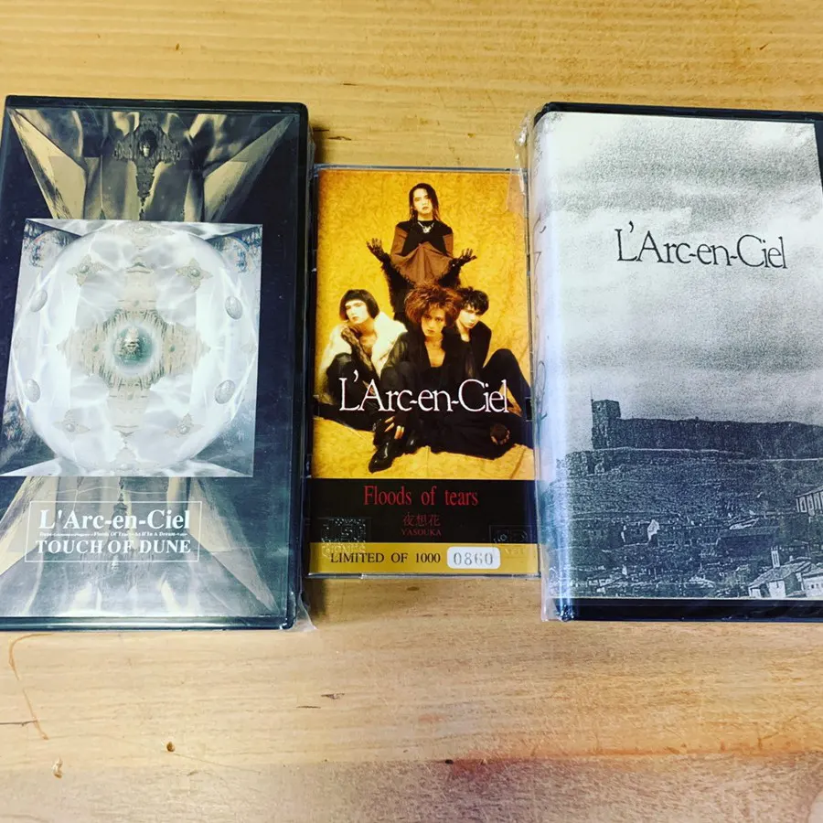 ラルク】L'Arc～en～Cielのインディーズ時代の超激レアCD＆VHS紹介