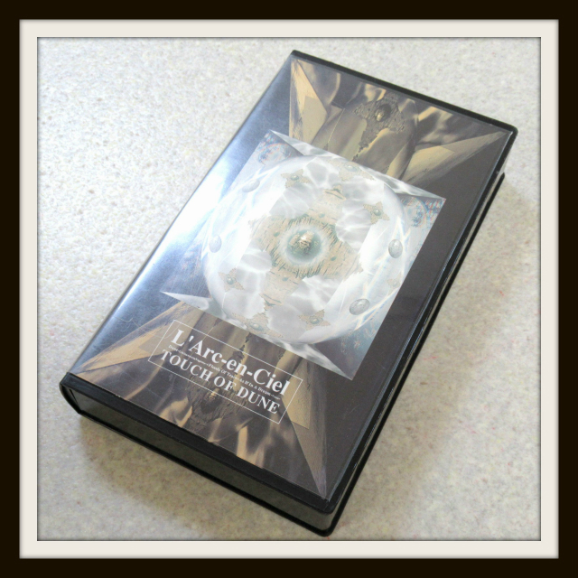 ラルク】L'Arc～en～Cielのインディーズ時代の超激レアCD＆VHS紹介