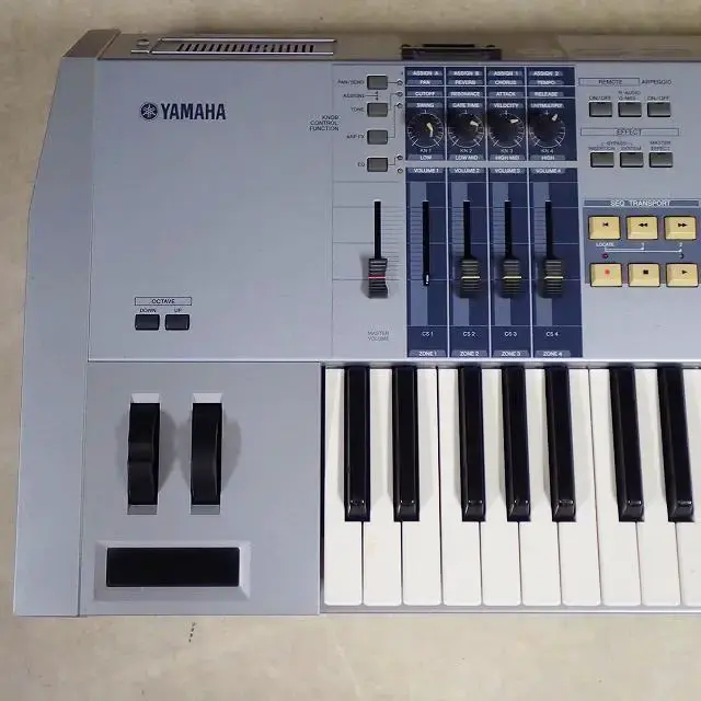 宅配買取】ヤマハのシンセサイザー『MOTIF ES6』を群馬県前橋市の