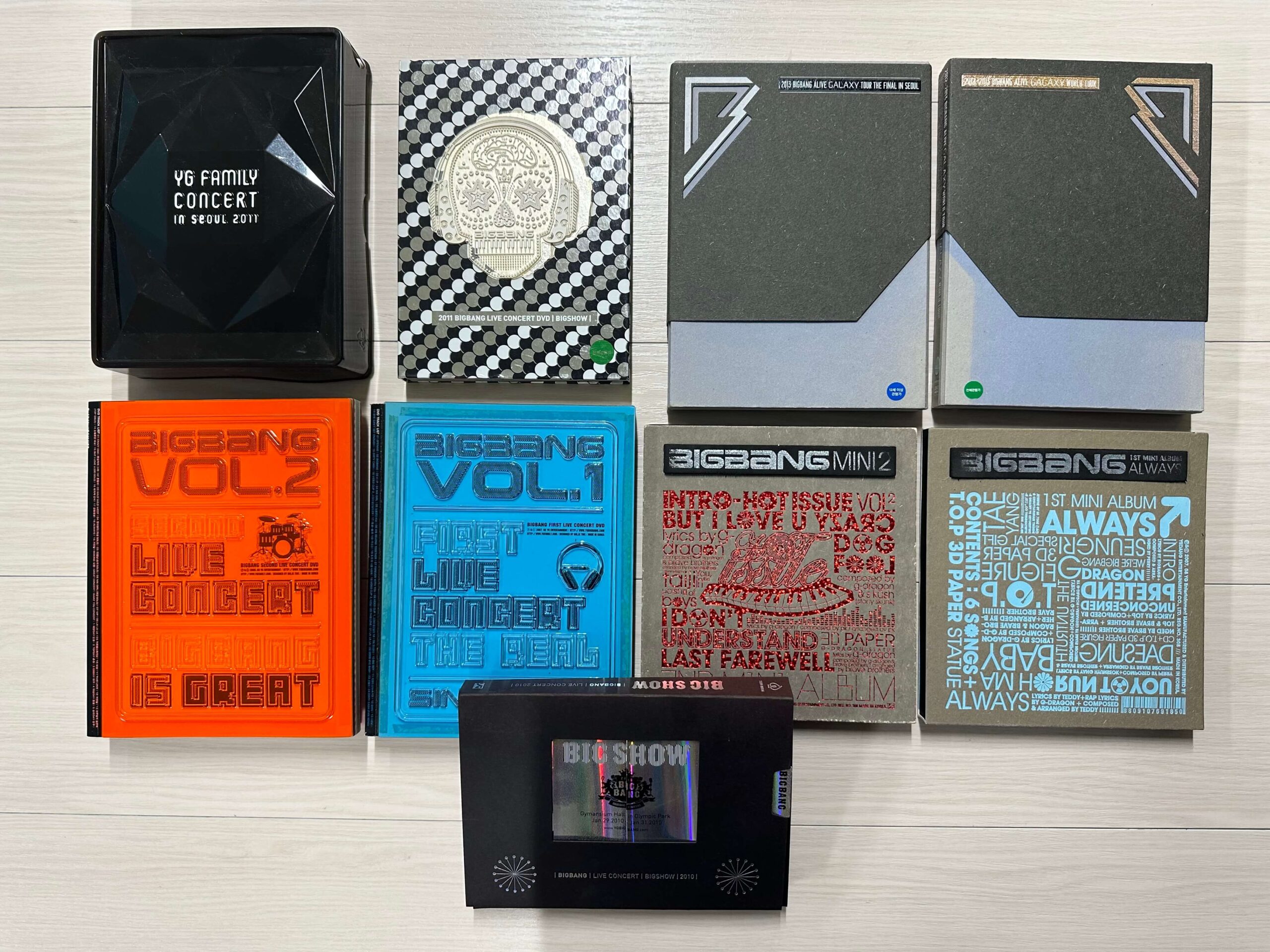 BIGBANG CDまとめ売り〔16枚〕 【公式通販】