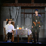 ミュージカル「愛の不時着」舞台写真到着 ユンサナ＆ジンジンの