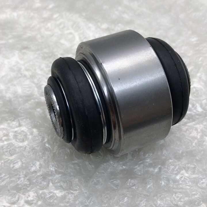 Rexwell OEM 42304-42020 42305-42020 Rear Control Arm Bushings for