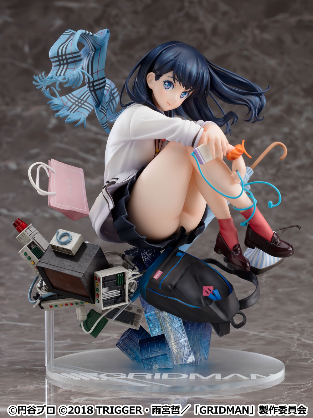 SSSS.GRIDMAN」宝多六花、ふんわりした笑みに釘付け！浮かぶアイテムに