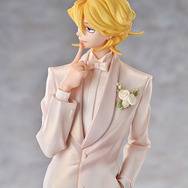 中村明日美子「同級生」草壁光＆佐条利人が白いタキシード姿で見つめ