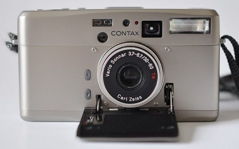 Contax TVS III Silver 35mm Camera W/Zeiss Vario-Sonnar T* 30-60 f3