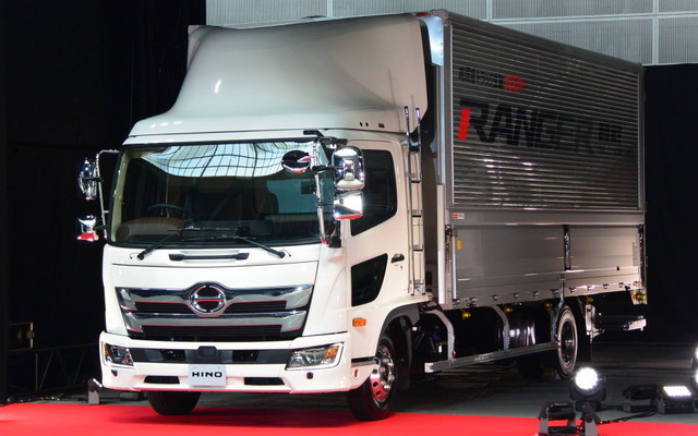 日野 レンジャー 新型】大型トラックと同等の安全装備を標準化