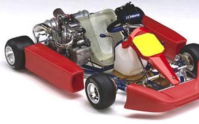 ヤマハレーシングカート世界初の4サイクル5速トランスミッション搭載車