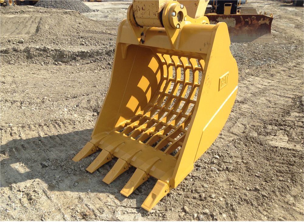 キャタピラー、油圧ショベル向け強化型スケルトンバケットを発売