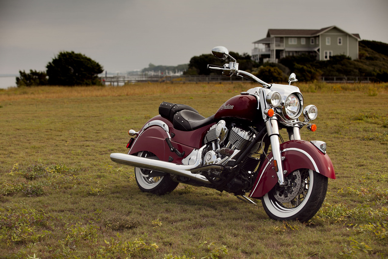 レトロな新型バイクで復活遂げたインディアン・モーターサイクル - WSJ