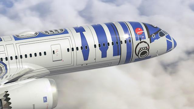 A Japanese airline painted this plane to look like Star Wars robot