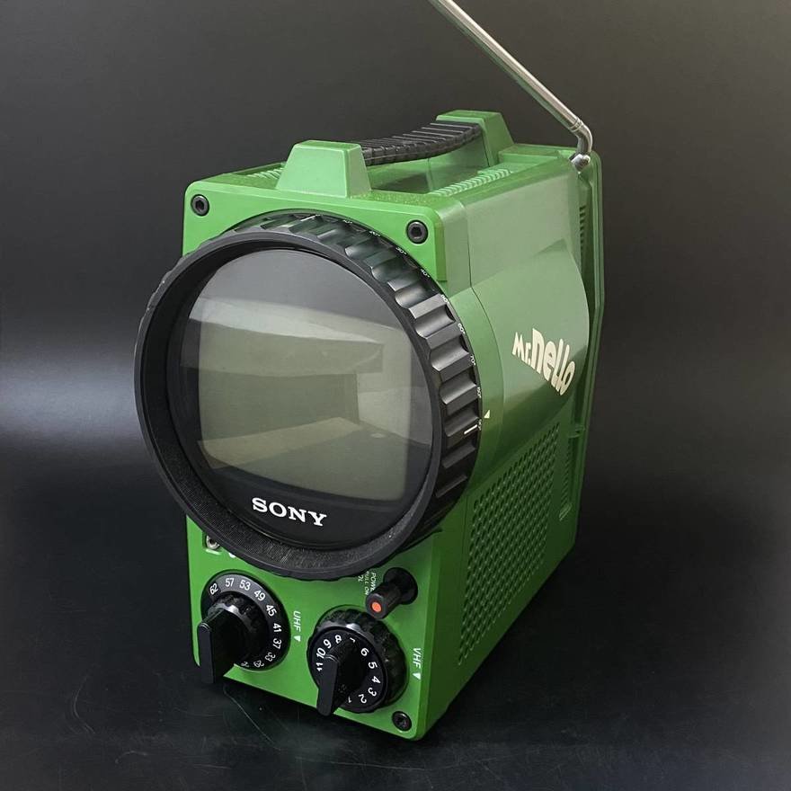 Vintage Design: Sony Portable TV Designed by Hartmut Esslinger