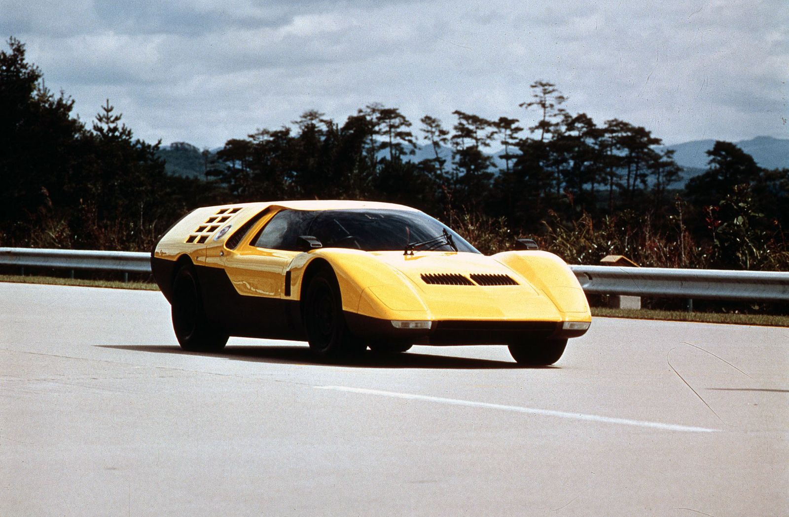 Mazda RX-500 プロモーションモデル Mazda RX500: a step into the