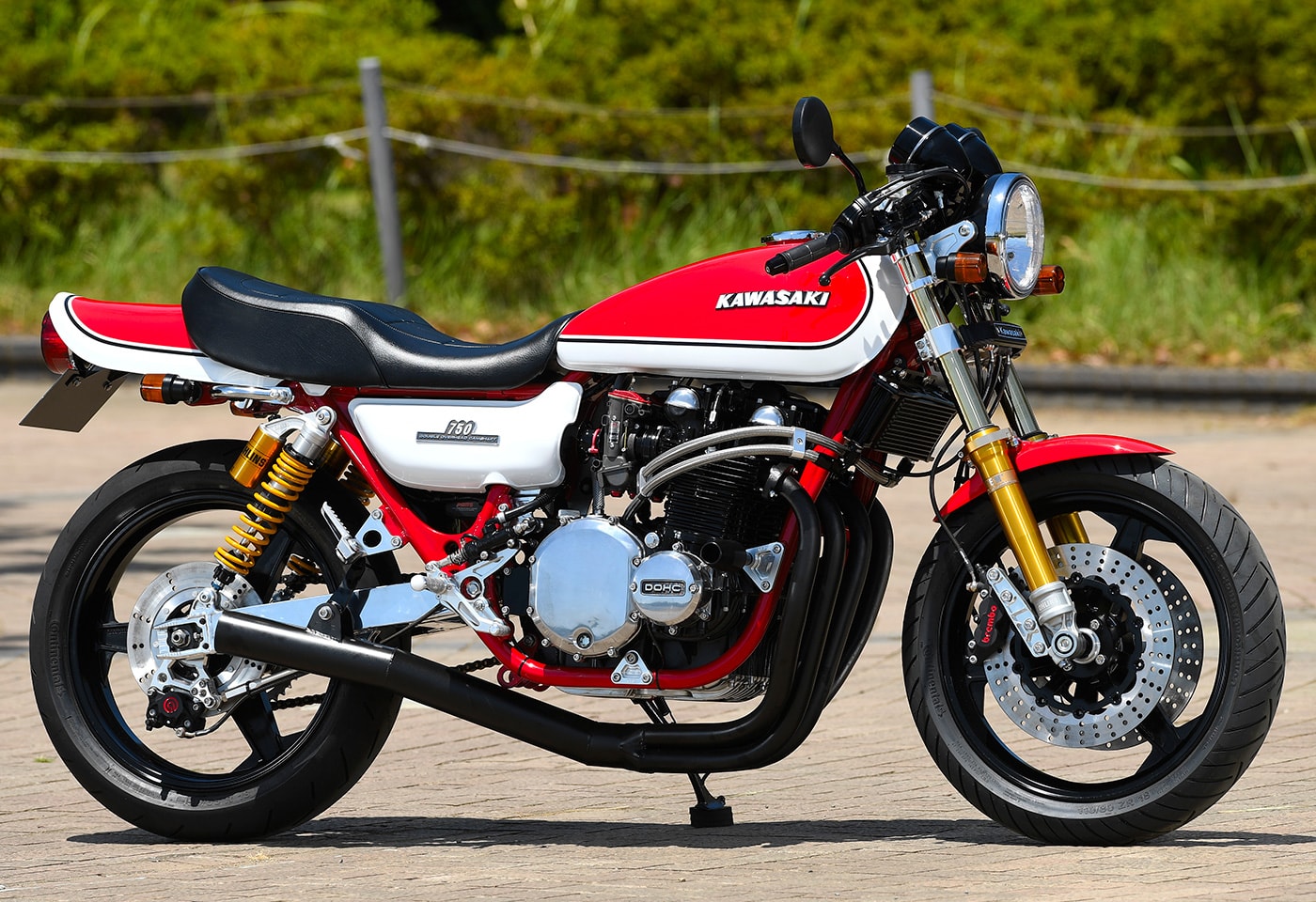 Stunning Kawasaki Z2 Restomod Pays Custom Tribute to a Popular