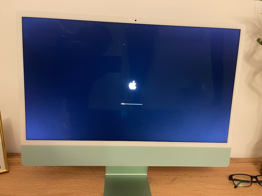 Sistem Desktop PC iMac 24