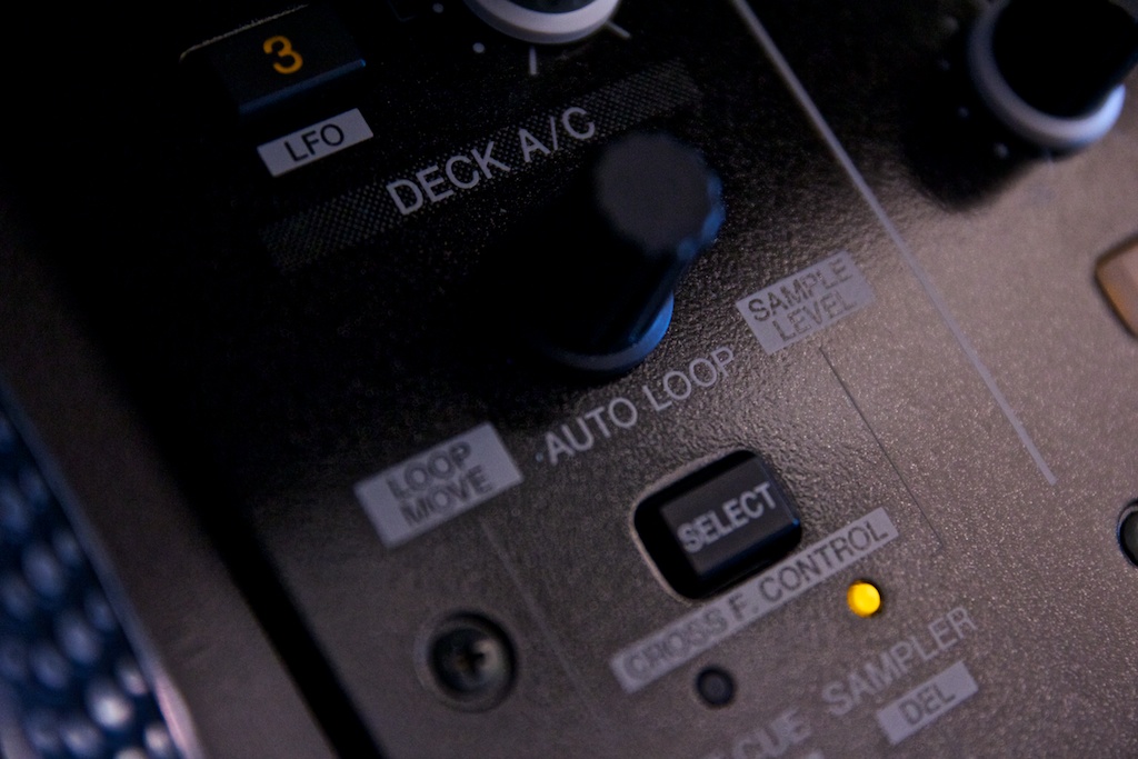 Review: Pioneer DJM-T1 Traktor Certified Mixer - DJ TechTools