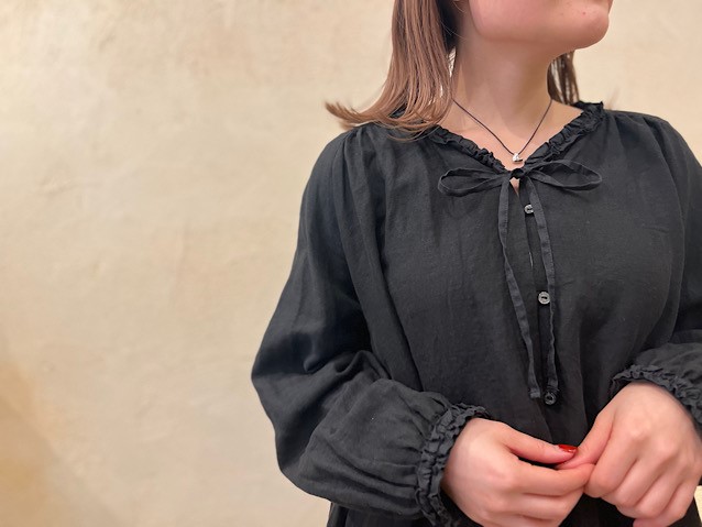 フリルのブラウス** | 岡山店 | nest Robe Shop Blog | nest Robe