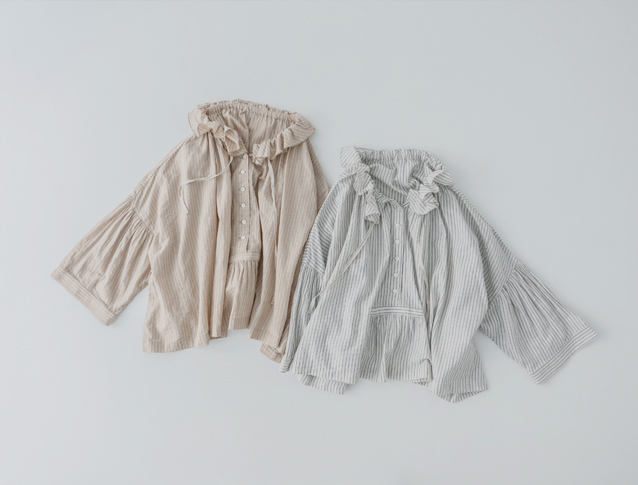 NEW IN】コットンリネンストライプフォークロアショートブラウス