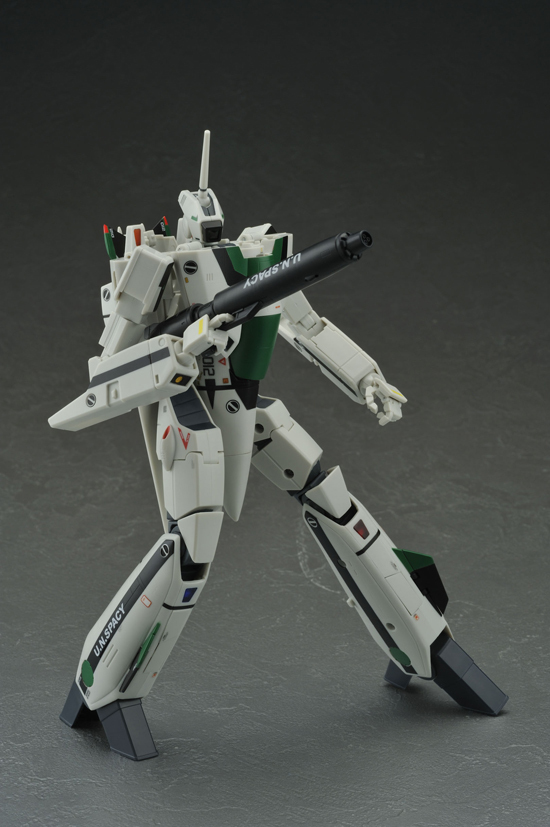 マクロス 1/60 完全変形 VF-1A 柿崎機｜ホビーの総合通販サイト ホビー