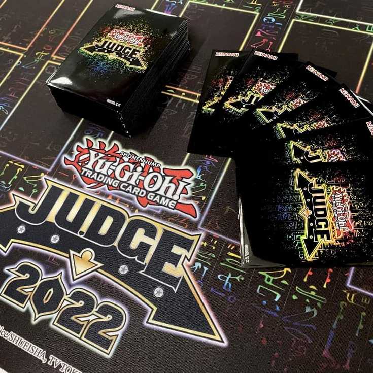予約」 遊戯王 海外 2022 JUDGE プレイマット スリーブ 1枚の通販