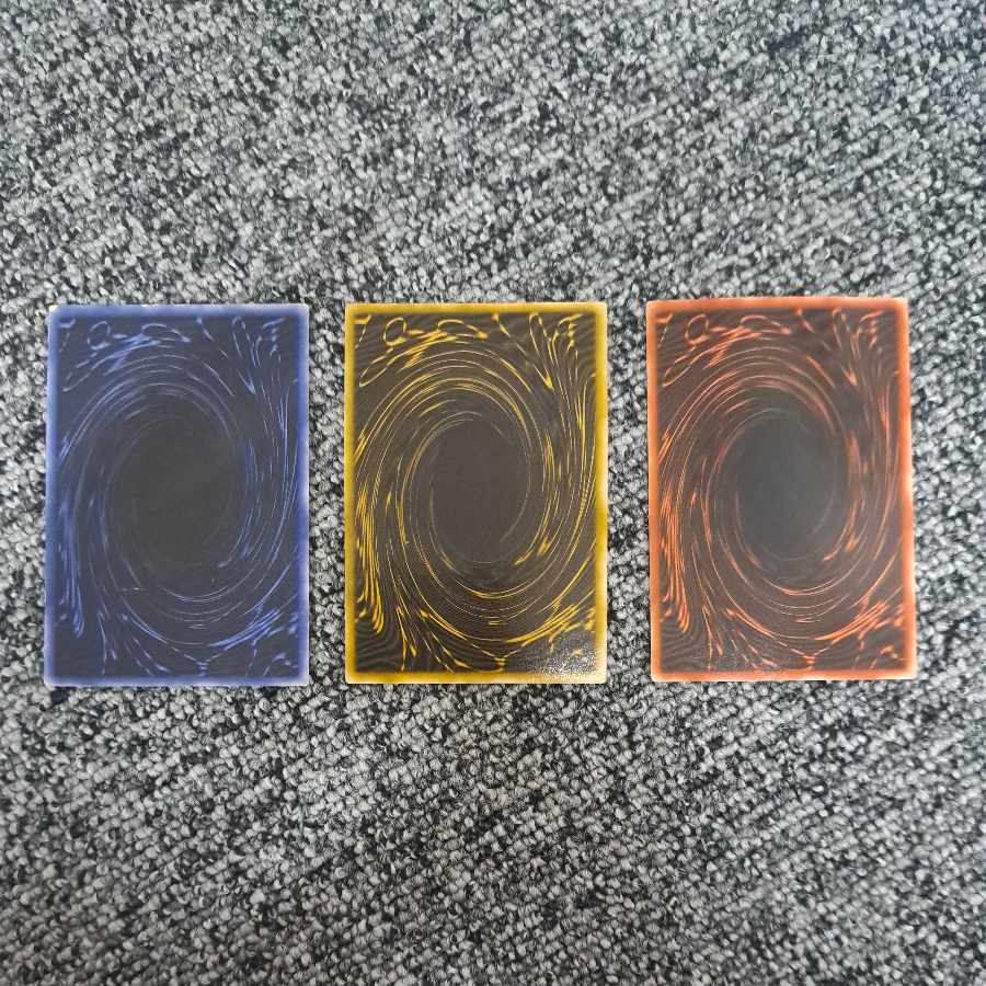 オシリスの天空竜 オベリスクの巨神兵 ラーの翼神竜 遊戯王GB特典 1枚