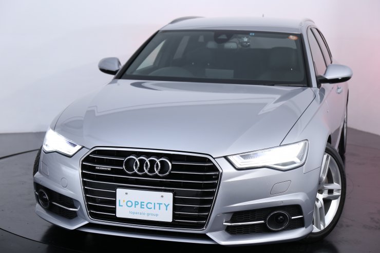 アウディ A6アバント 2.0TFSI Quattro Slineパッケージ 16年モデル