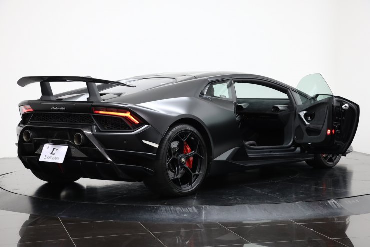 ランボルギーニ ウラカン Performante カーボンスポーツバケットシート