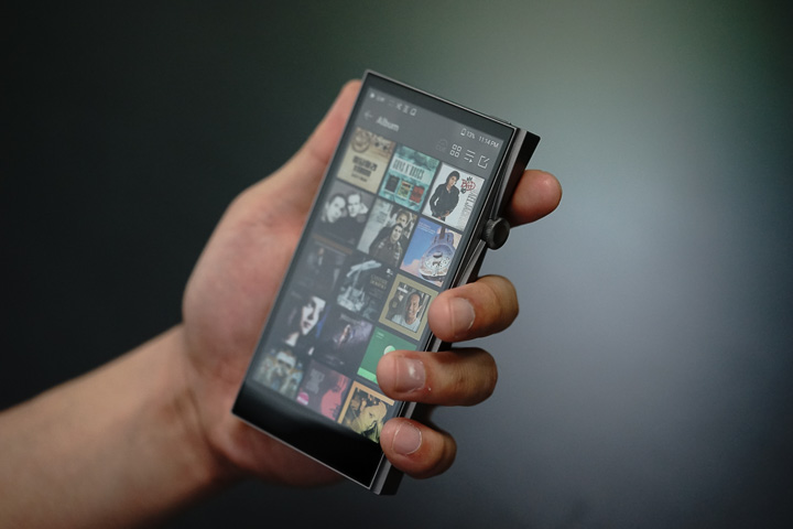 Astell&Kern A&futura SE100 digital audio player - hi-fi+