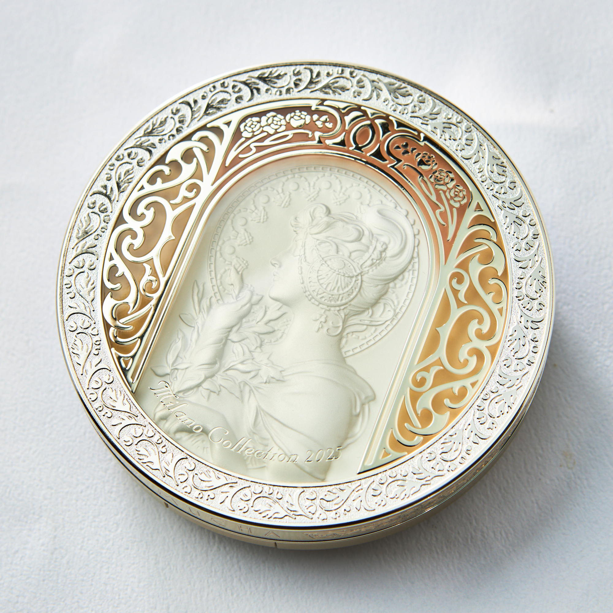 数量限定/ショッパー付】ミラノコレクション フェースアップパウダー