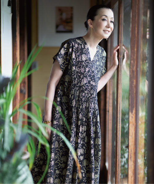 ハウス オブ ロータス＞桐島 かれんさんがお届けするアイランドカラー