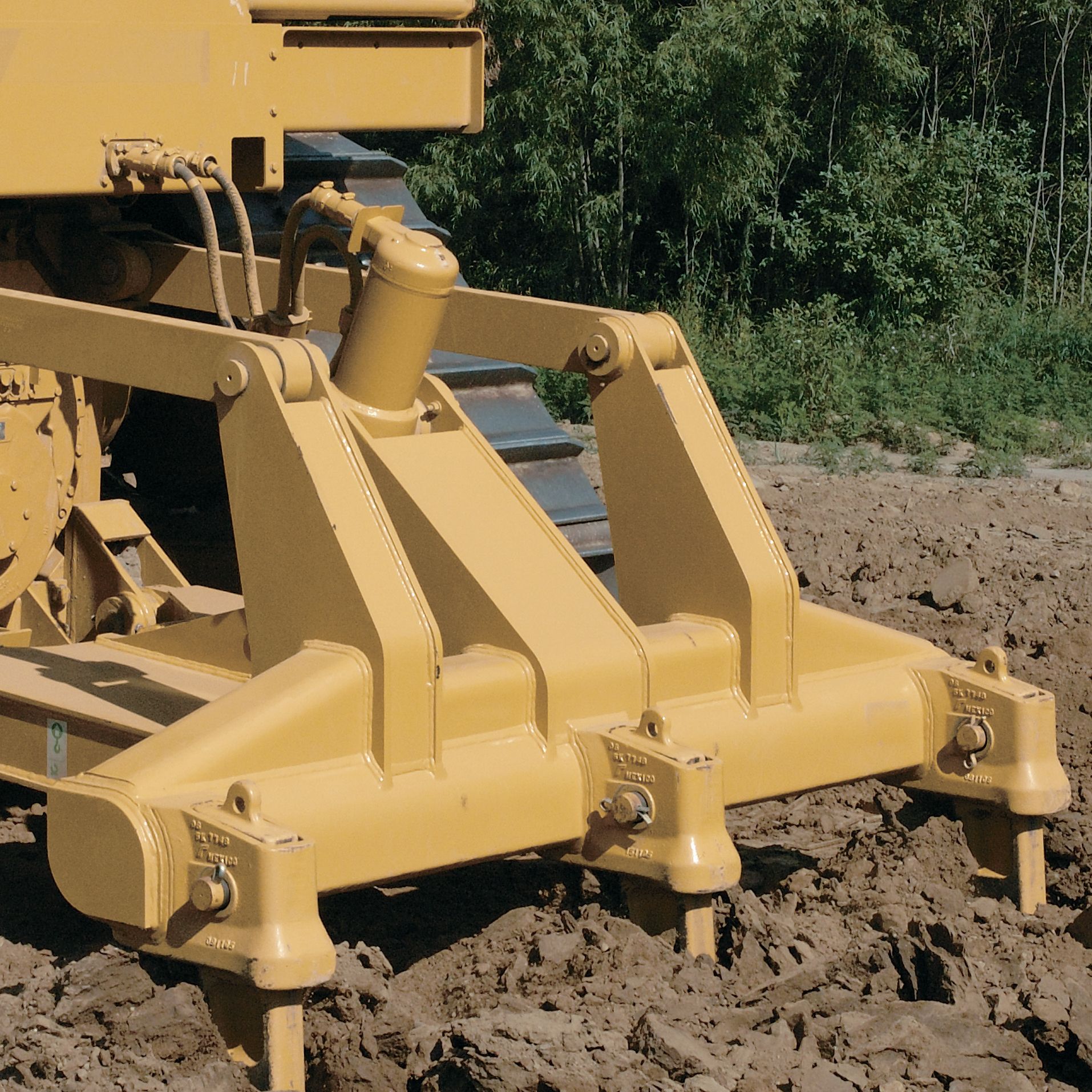 Cat D6T 中型ドーザ | Caterpillar