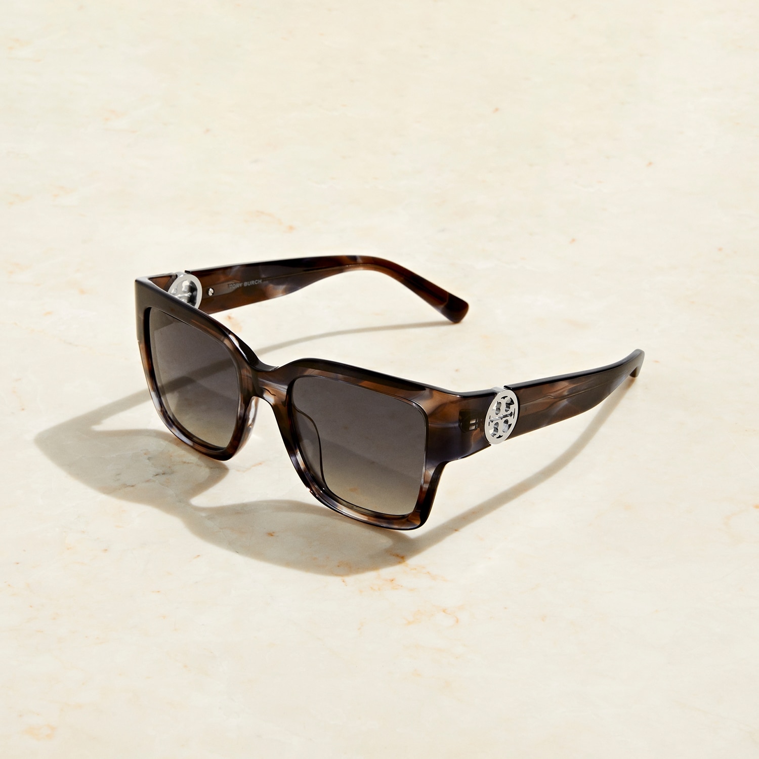 サングラス - レディース | トリーバーチ公式オンラインストア | Tory