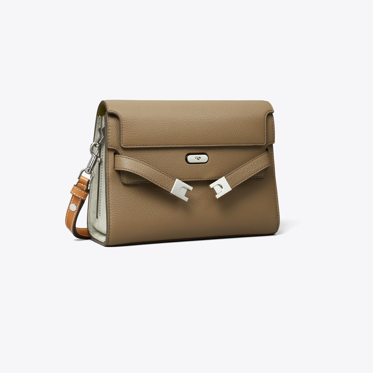 lee-radziwill-pebbled-shoulder