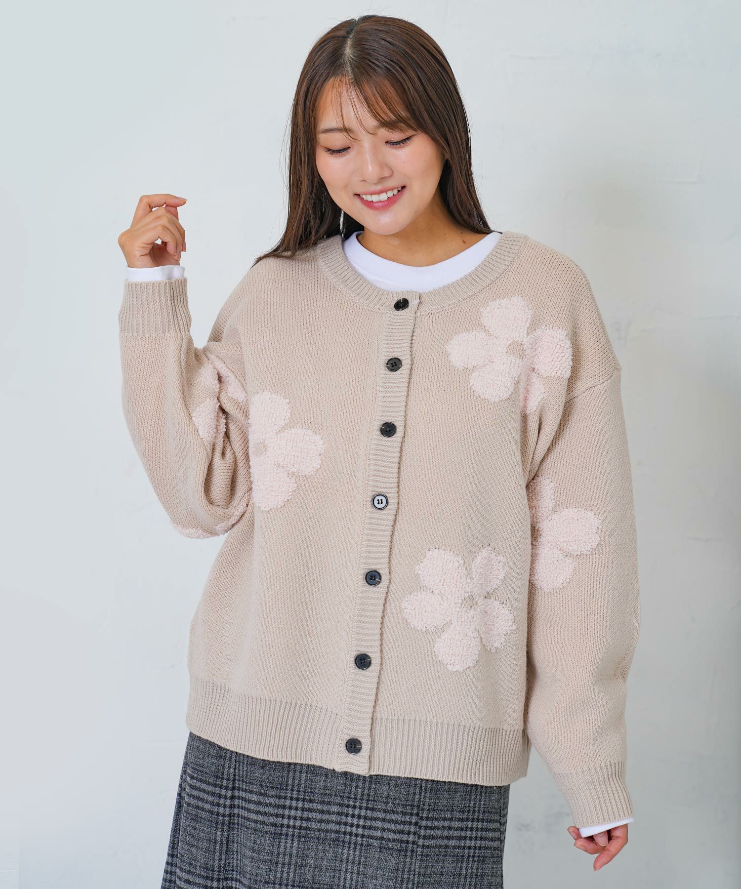 153732：2WAYお花サガラ刺繍ジャガードニットカーディガンの通販-ScoLar