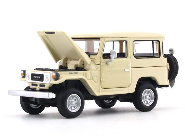 Toyota Land Cruiser FJ40 beige 1:64 Hobby Fans diecast scale model