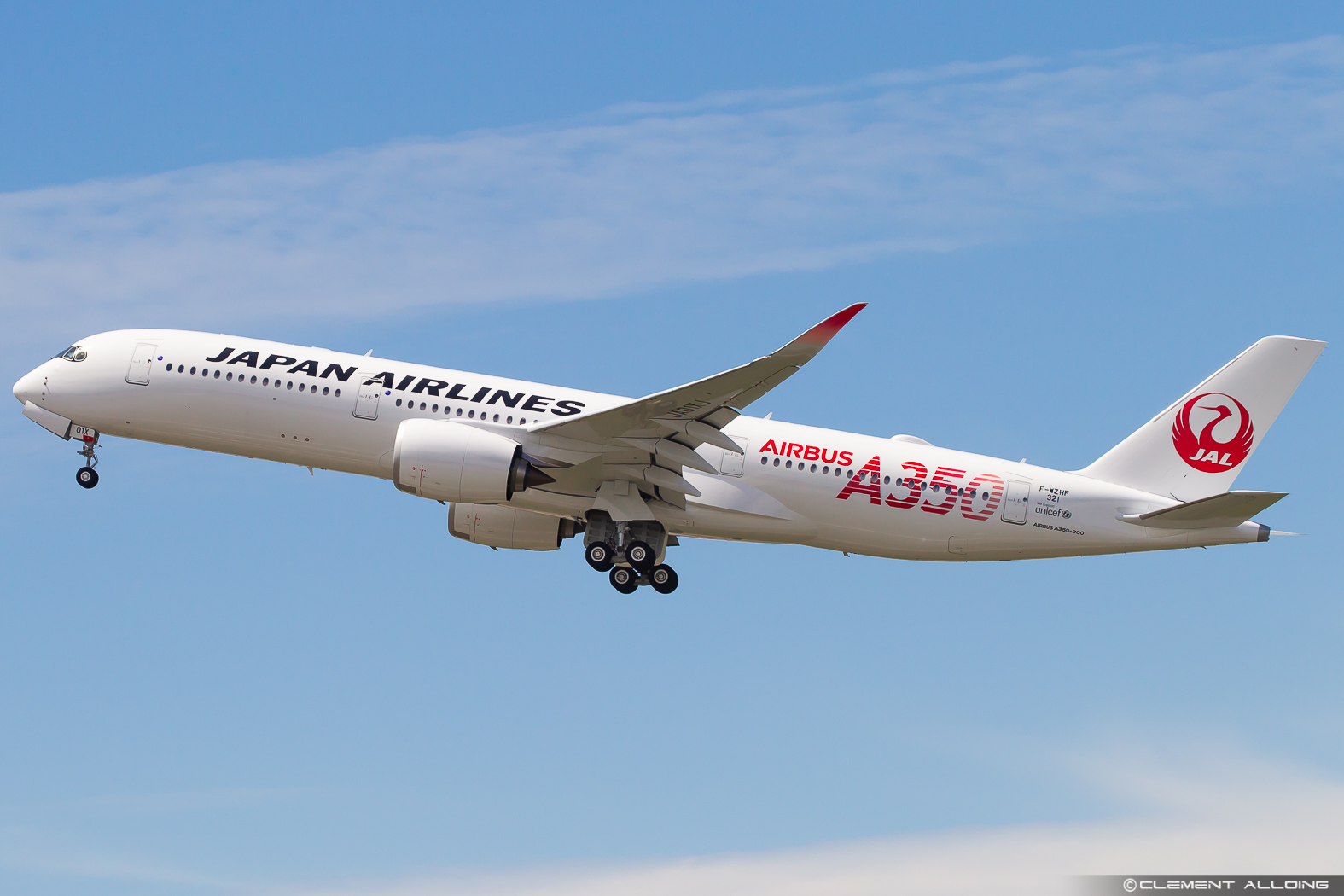 First Japan Airlines A350-900 Debuts in the Sky - SamChui.com