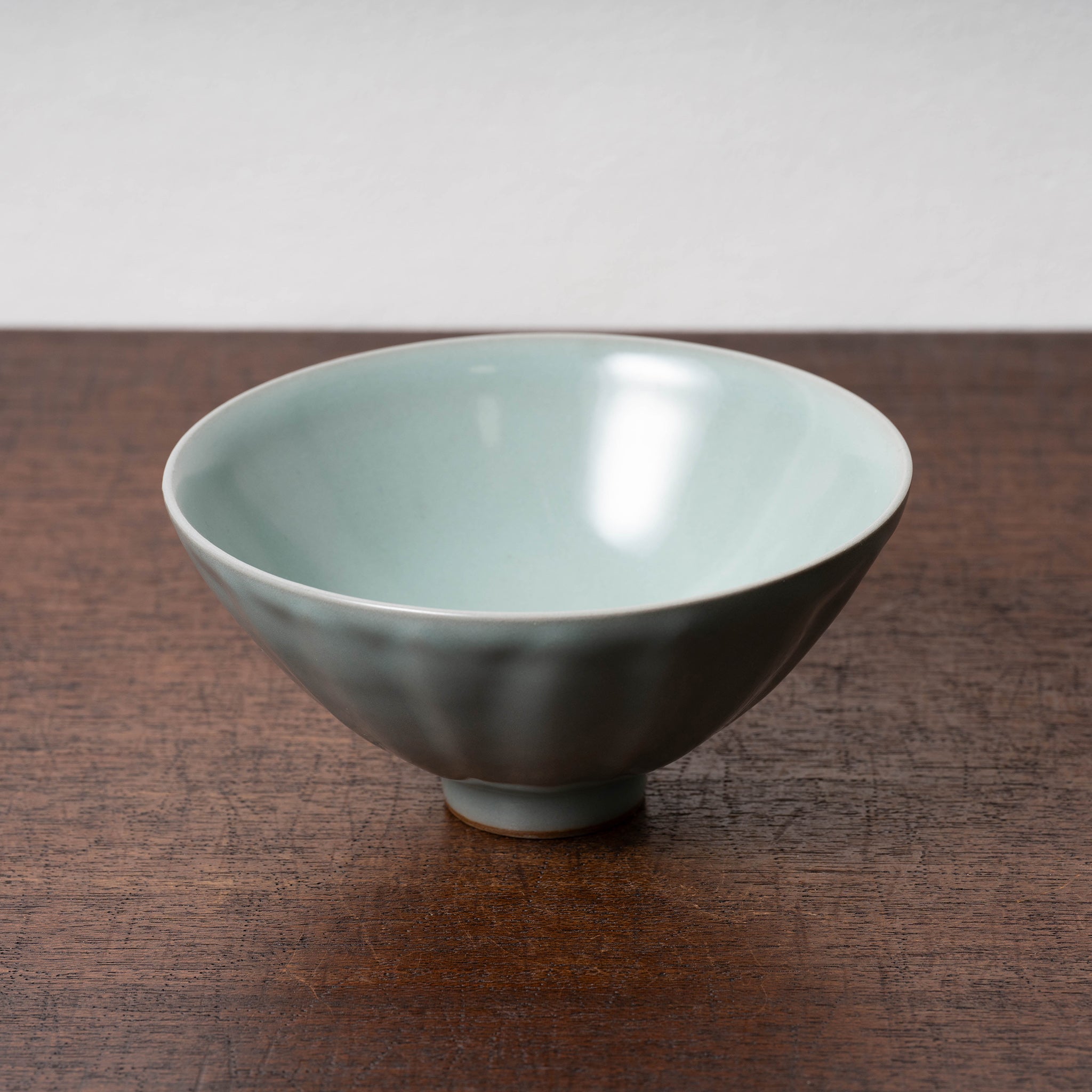 明代 龍泉窯 青磁鎬蓮弁文碗 – 燦禾 SANKA