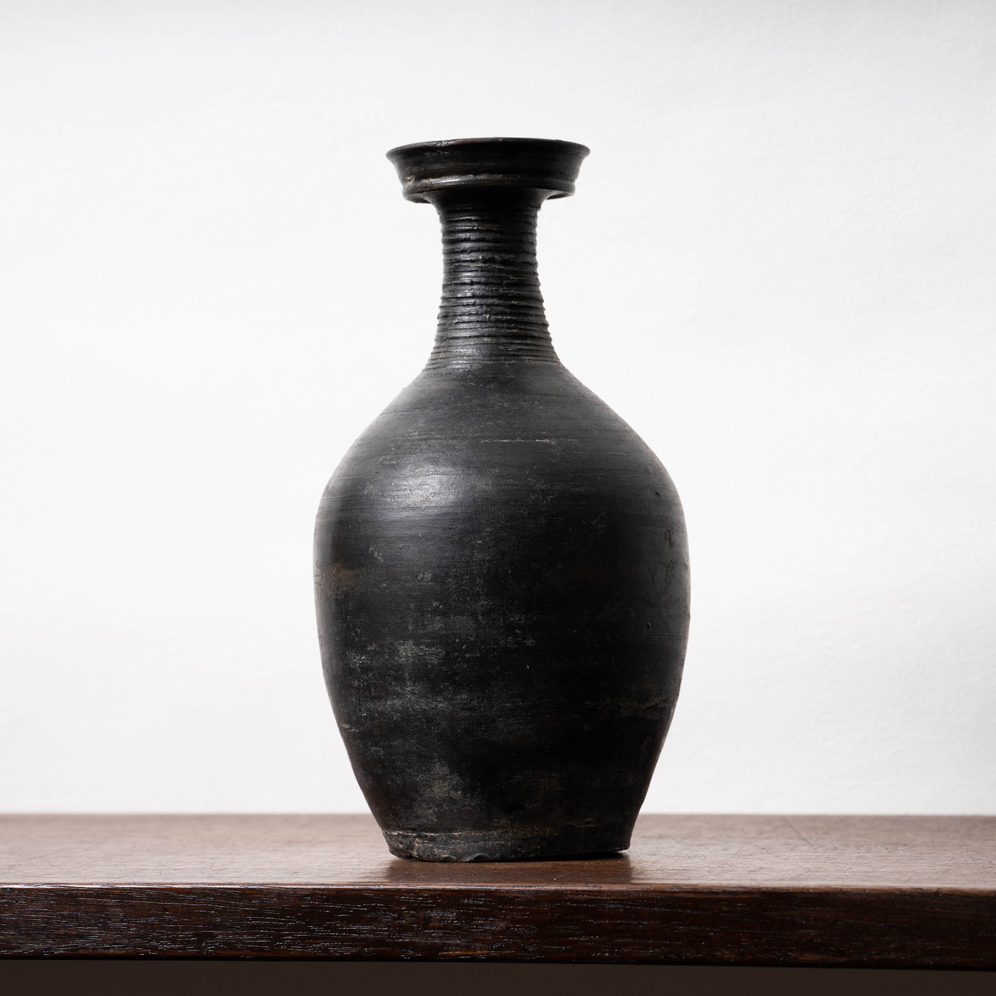 高麗 黒高麗弦紋瓶 – 燦禾 SANKA