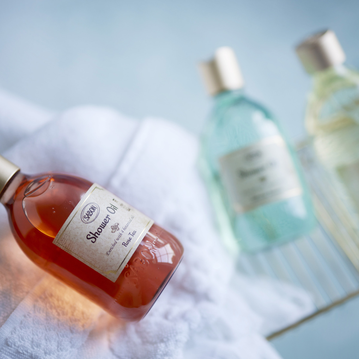 シャワーオイル (ローズティー)』 | SABON (サボン)