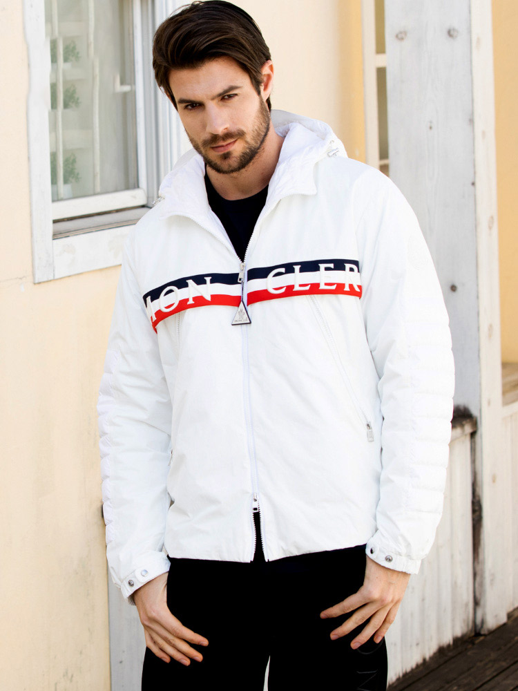 モンクレール メンズ ライトダウン MONCLER ライン ロゴワッペン