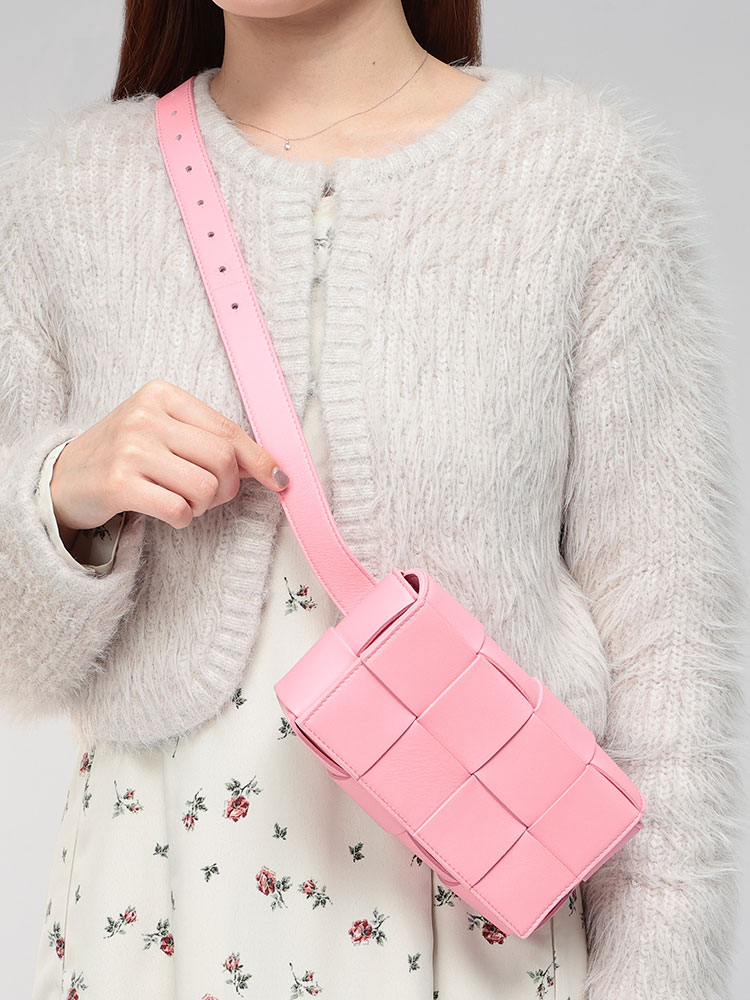 BOTTEGA VENETA (ボッテガ・ヴェネタ) イントレチャート レザー ベルト