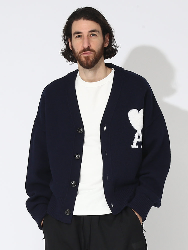 AMI PARIS (アミパリス) 胸ロゴ ニット カーディガン Ami de Coeur