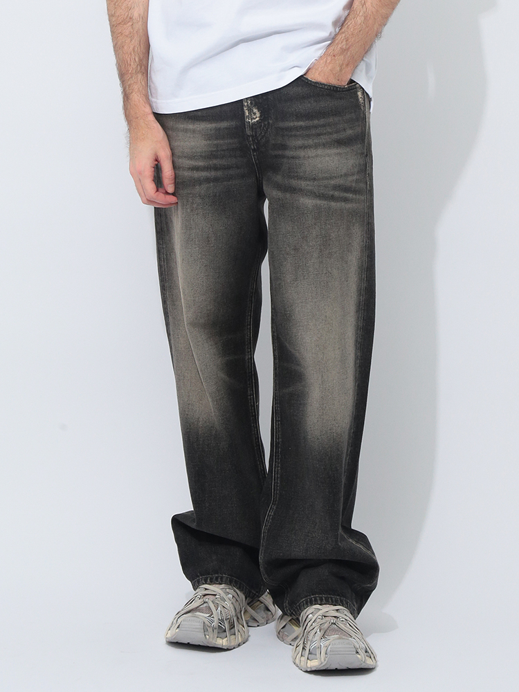 DIESEL (ディーゼル) ダメージ加工 ボタンフライ ジーンズ D-MACRO