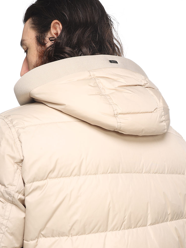 HERNO (ヘルノ) 切り替え フード着脱 フルジップ ダウンコート