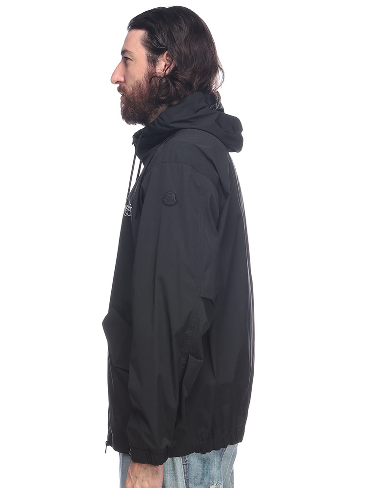 MONCLER (モンクレール) フード シーズンロゴ フルジップ ブルゾン