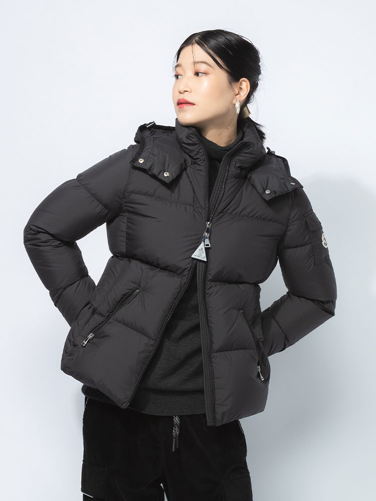 MONCLER (モンクレール) フード着脱可能 フルジップ ショート ダウン