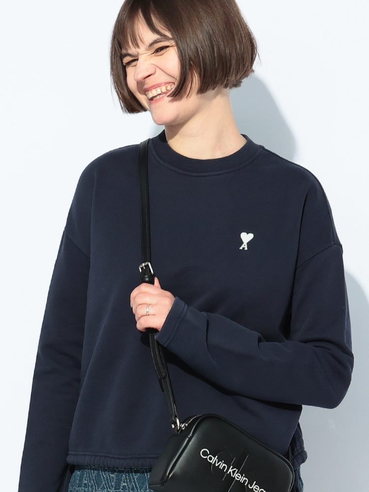 AMI PARIS (アミパリス) ワンポイント 裾コード クルーネック