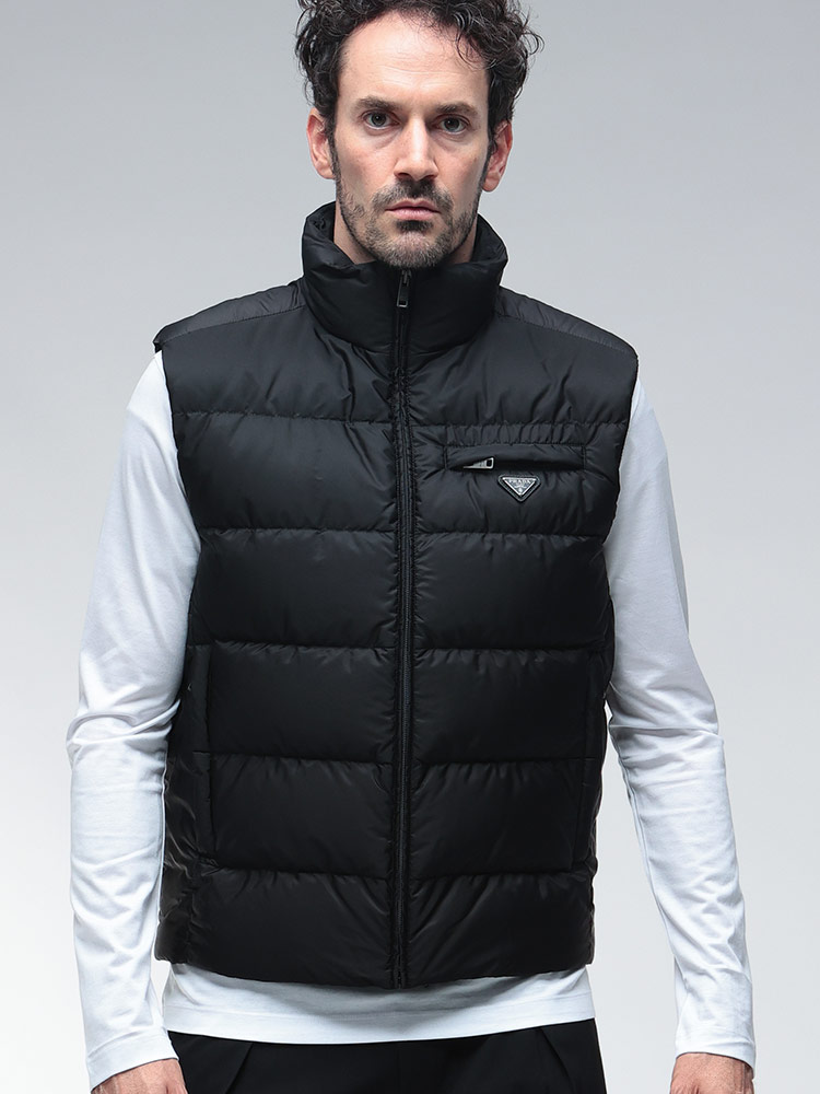 PRADA (プラダ) ロゴ スタンド フルジップ ダウンベスト PRSGB0331WQ9