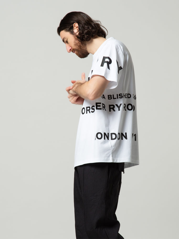 BURBERRY (バーバリー) ホースフェリープリント クルーネック 半袖