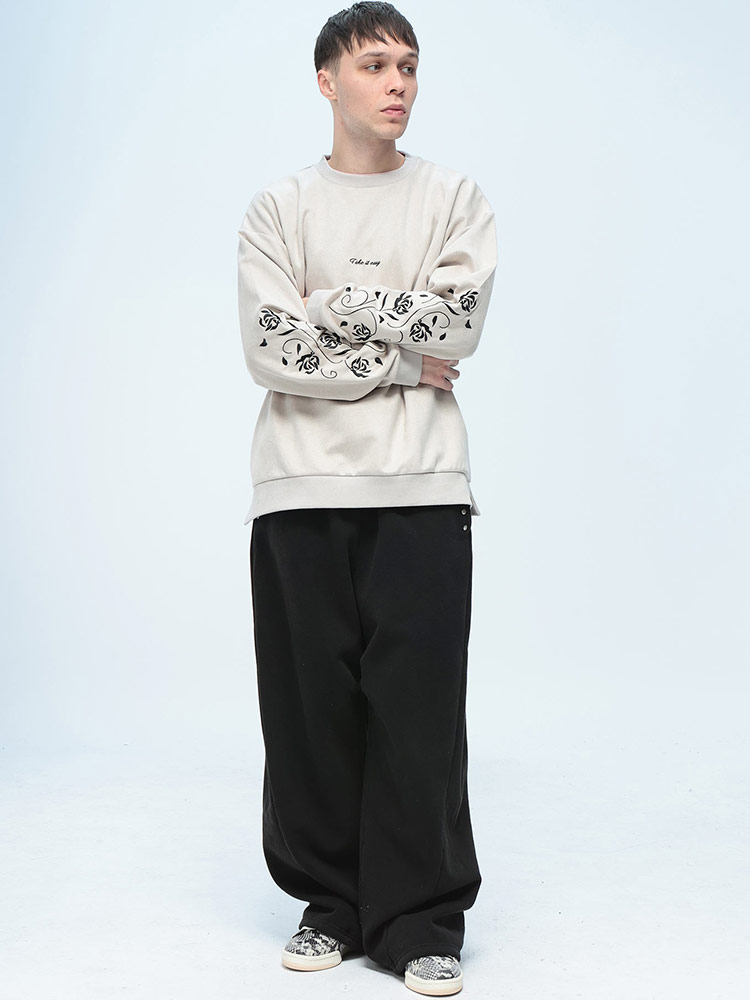 NAIVE MAGIC (ナイーブマジック) 袖刺繍 ストレッチ スウェット