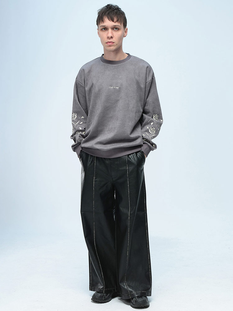 NAIVE MAGIC (ナイーブマジック) 袖刺繍 ストレッチ スウェット